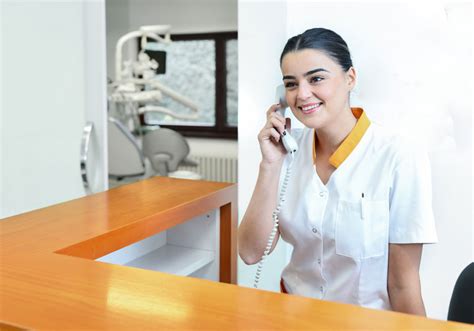 dental office receptionist salary|average salary for dental receptionist.